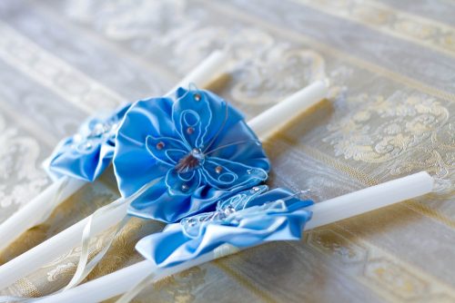 Set lumanari pentru cristelnita decorate cu floricele si fluturi bleu 2