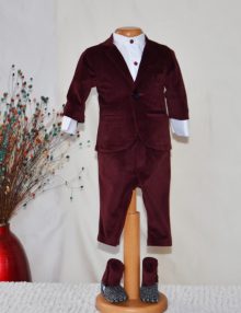 Costumas pentru botez Artus