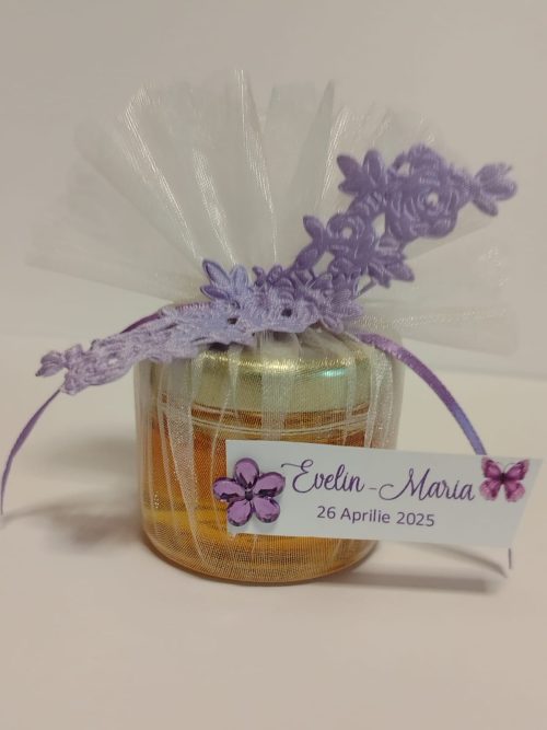 Mărturie Botez cu Miere 30 ml – Organza Albă, Dantelă Mov & Stras Floare Mov 1